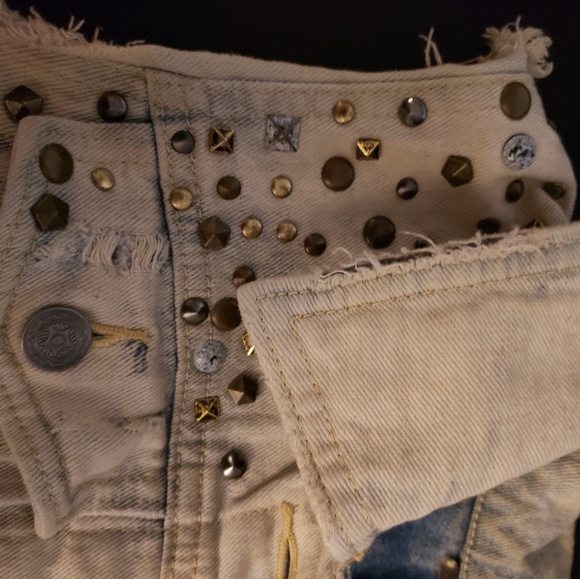 Studded denim vest - Picture 2 of 4